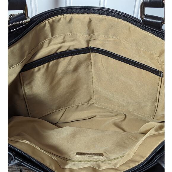 Giani Bernini Women's Black Soft Leather Shoulder Bag - Picture 4 of 4